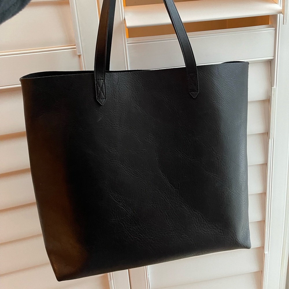 Madewell Transport Tote-Black